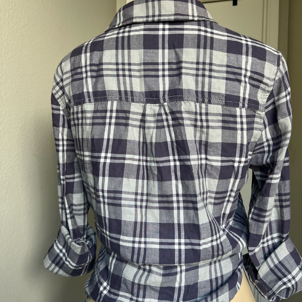 Gray and blue and gray’s flannel shirt pit 19 length 28 - Picture 3 of 6
